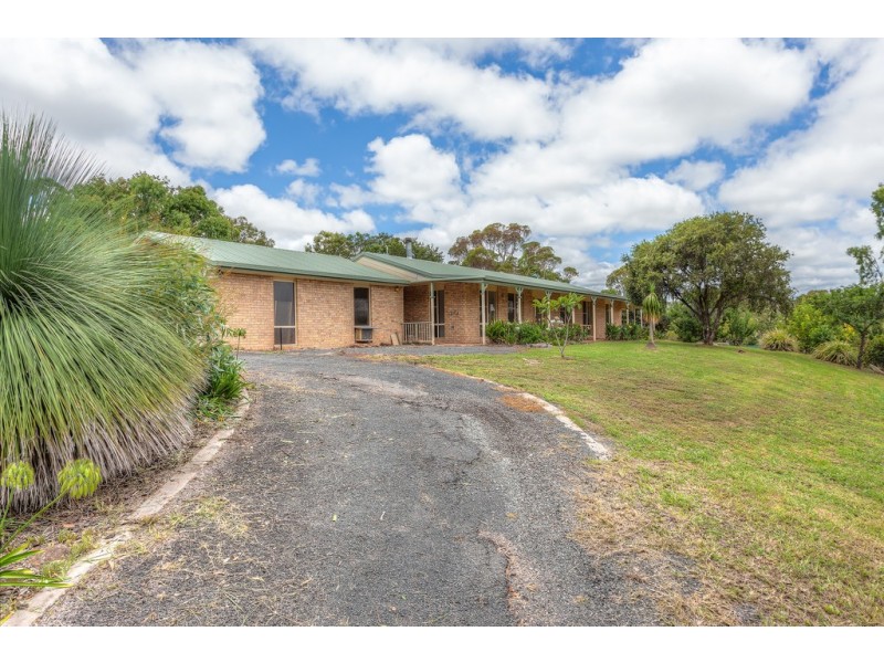 40 Valley View Drive, Meringandan West QLD 4352