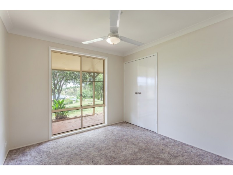 40 Valley View Drive, Meringandan West QLD 4352