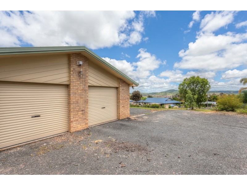 40 Valley View Drive, Meringandan West QLD 4352