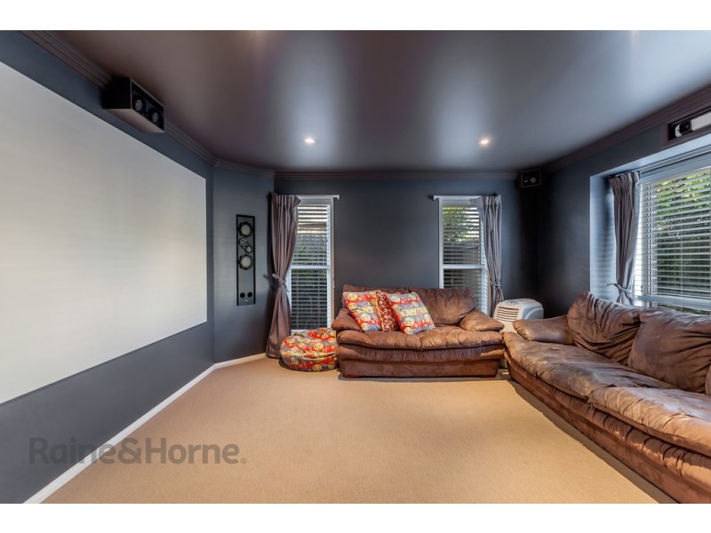 4 Roy Close, Westbrook QLD 4350