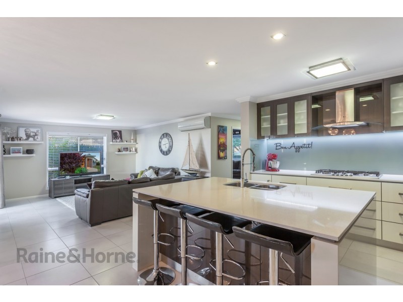 4 Roy Close, Westbrook QLD 4350