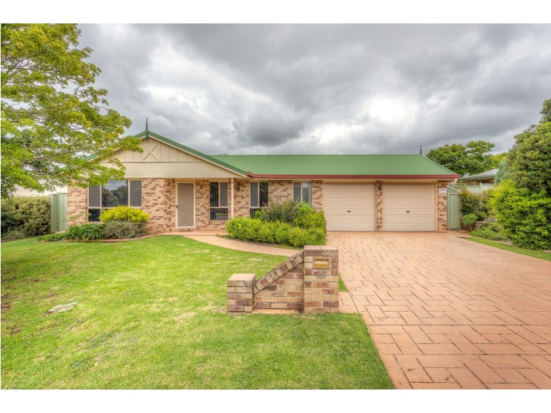 22 Dandelion Drive, Middle Ridge QLD 4350