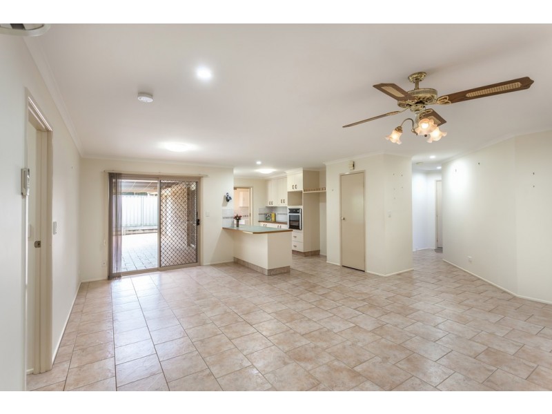 22 Dandelion Drive, Middle Ridge QLD 4350