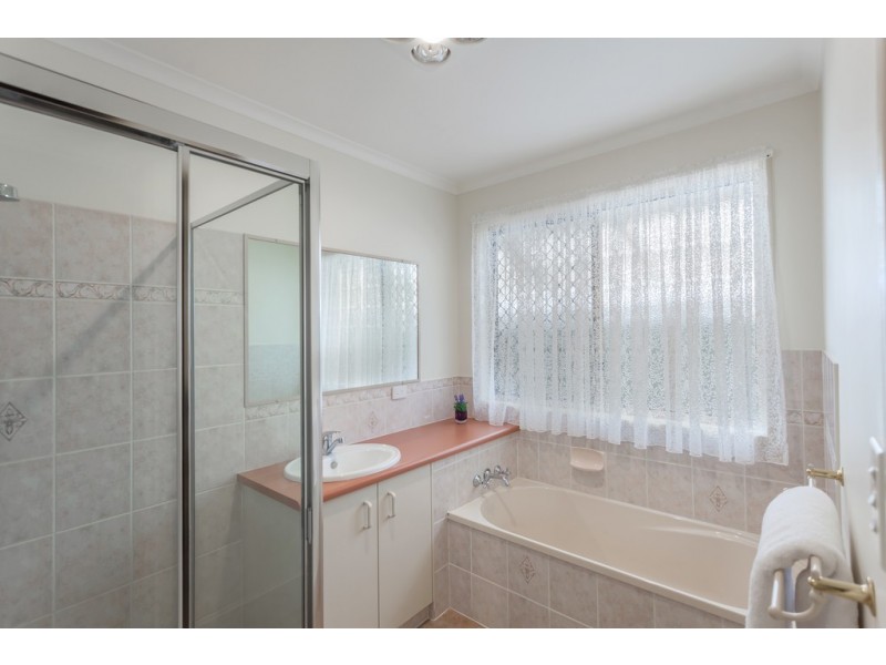 22 Dandelion Drive, Middle Ridge QLD 4350