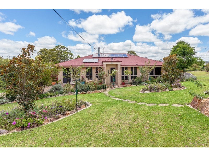 1 Lake Drive, Meringandan QLD 4352