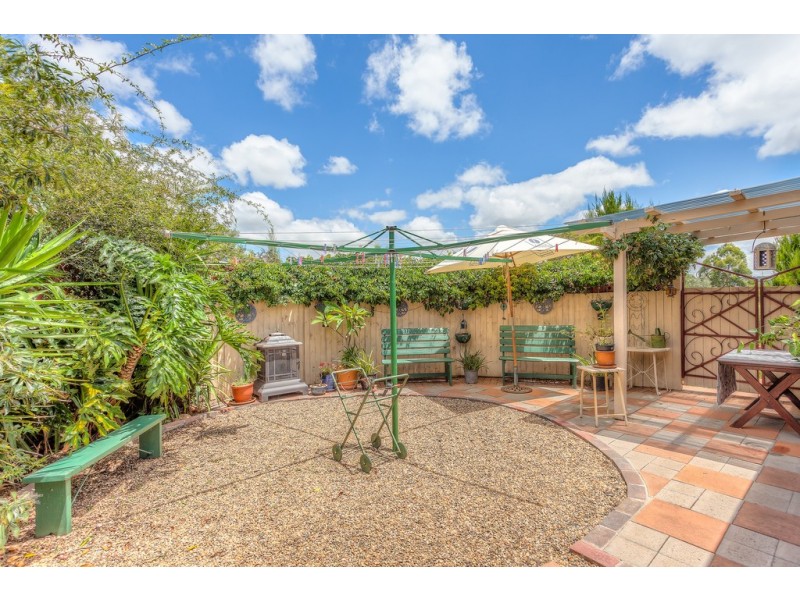 1 Lake Drive, Meringandan QLD 4352