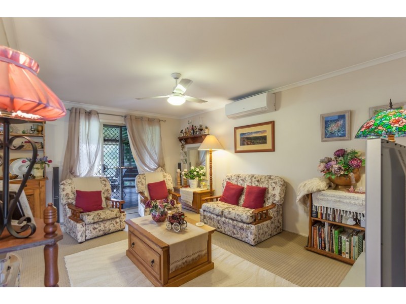 1 Lake Drive, Meringandan QLD 4352