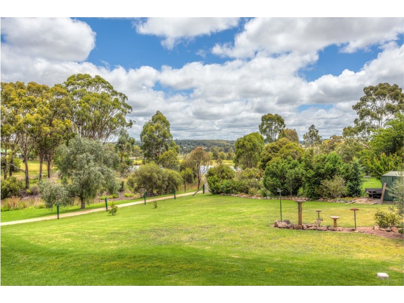 1 Lake Drive, Meringandan QLD 4352