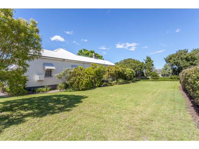 198 Geddes Street, South Toowoomba QLD 4350