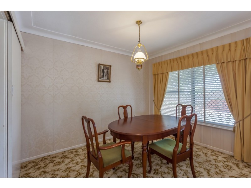 9 Catto Street, Centenary Heights QLD 4350