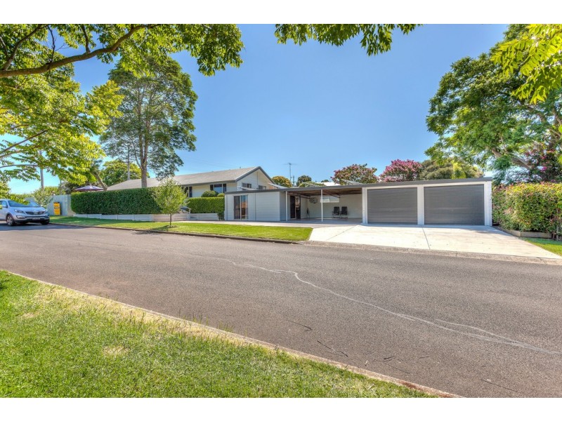3 McHardy Street, Centenary Heights QLD 4350