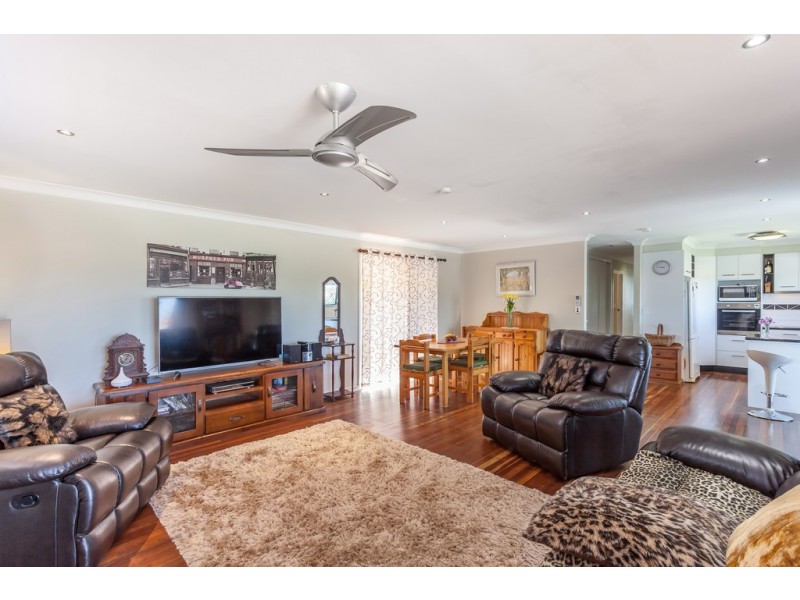 3 McHardy Street, Centenary Heights QLD 4350