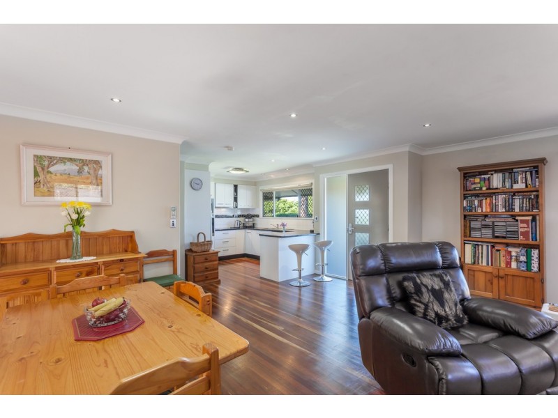 3 McHardy Street, Centenary Heights QLD 4350