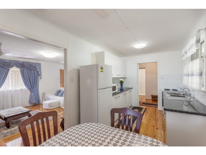 2B Jonathan Street, Rockville QLD 4350