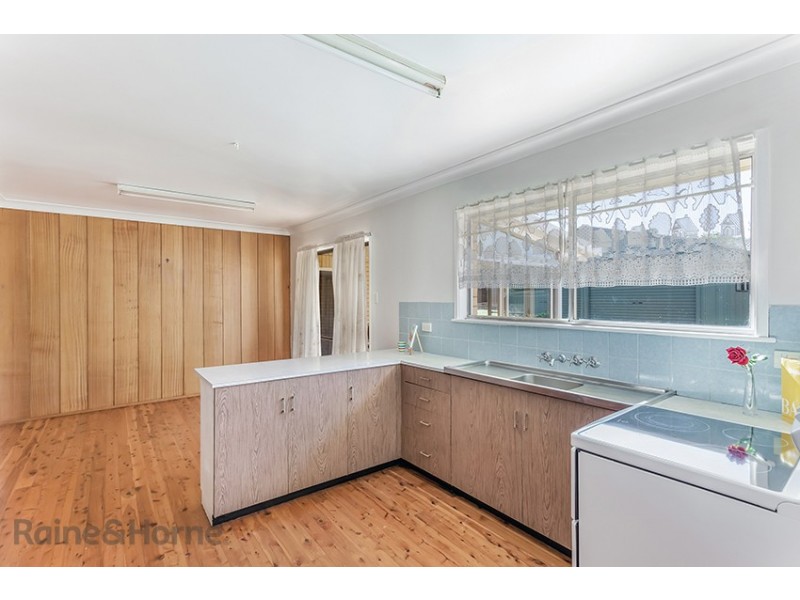 65 Sardon Street, Centenary Heights QLD 4350