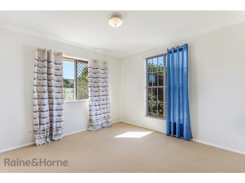 65 Sardon Street, Centenary Heights QLD 4350