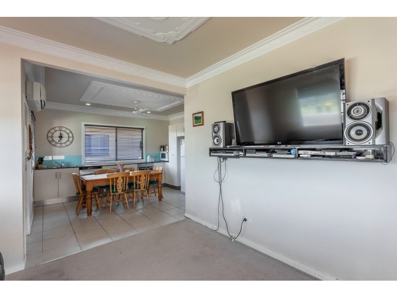 3 Gatfield Street, Newtown QLD 4350