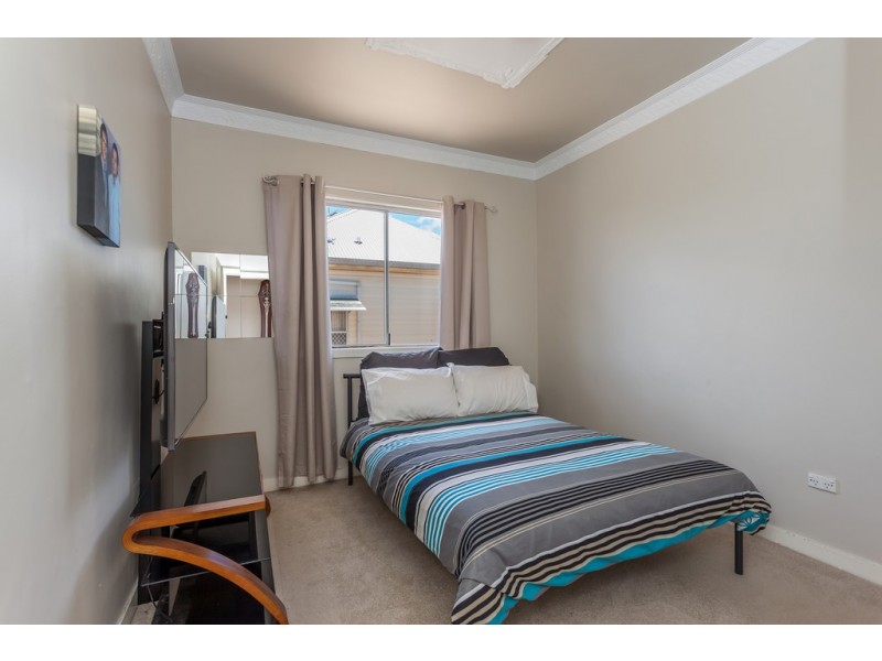 3 Gatfield Street, Newtown QLD 4350