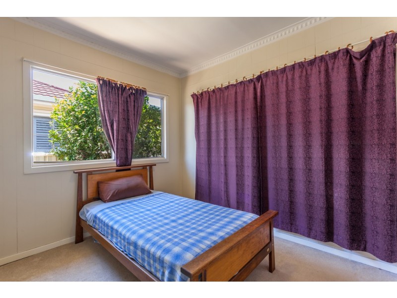 3 Gatfield Street, Newtown QLD 4350