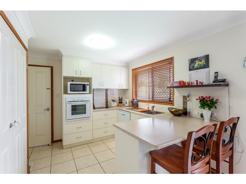 21 Hinchliffe Drive (Corner Alroe Ct), Kearneys Spring QLD 4350