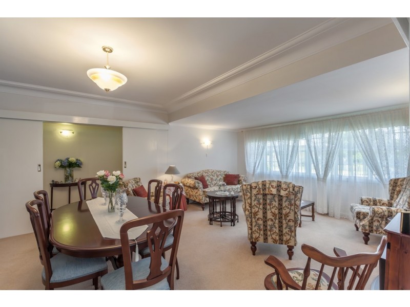 2 Stehn Street, Harristown QLD 4350