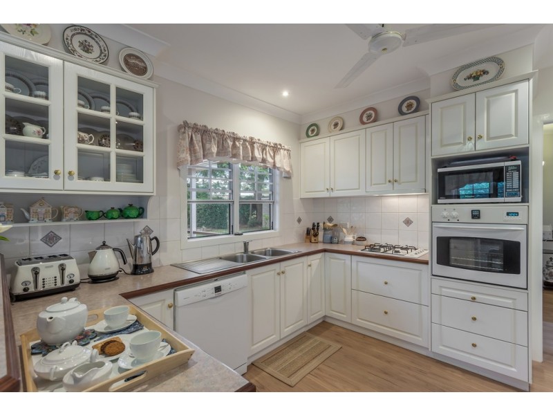 2 Stehn Street, Harristown QLD 4350