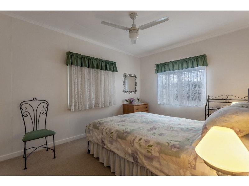 2 Stehn Street, Harristown QLD 4350