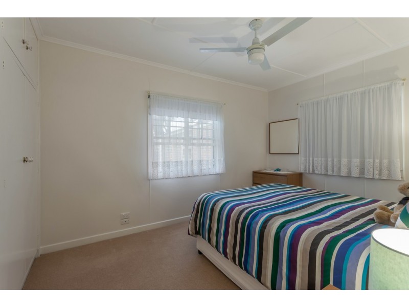 2 Stehn Street, Harristown QLD 4350