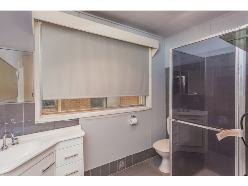 19 Farr Street, Kearneys Spring QLD 4350