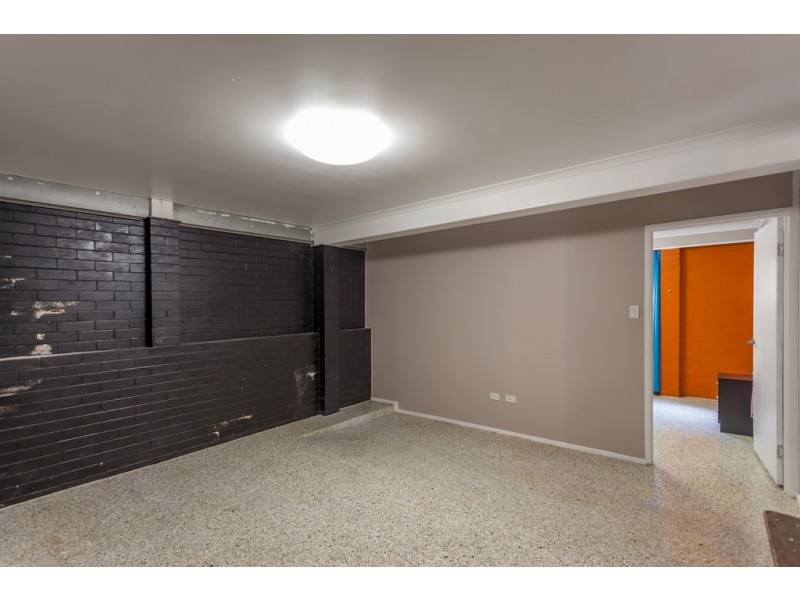19 Farr Street, Kearneys Spring QLD 4350
