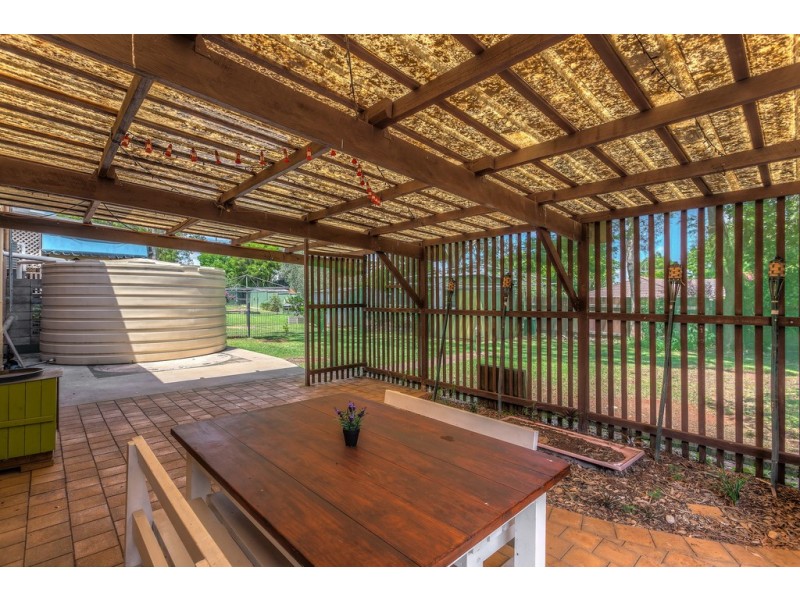 19 Farr Street, Kearneys Spring QLD 4350