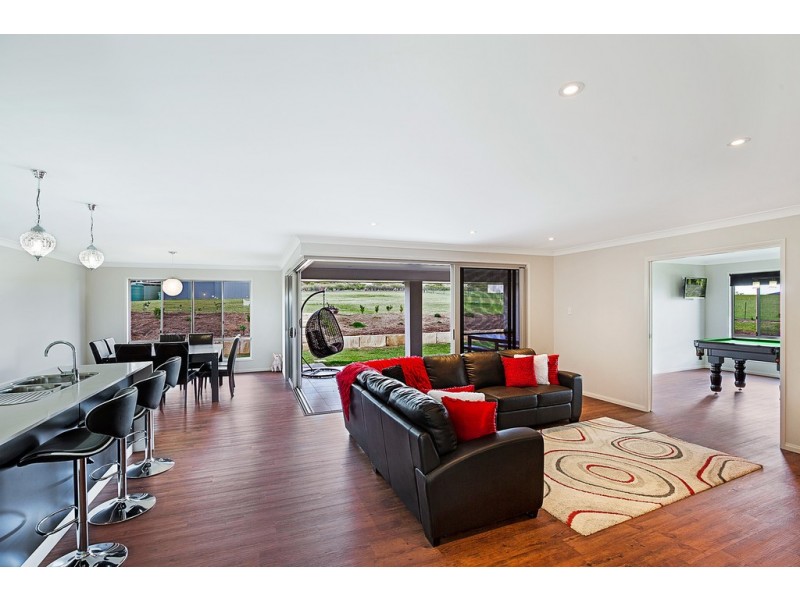 4 Sherlock Close, Preston QLD 4352