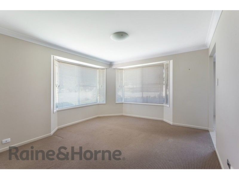 2 Walls Drive, Kearneys Spring QLD 4350