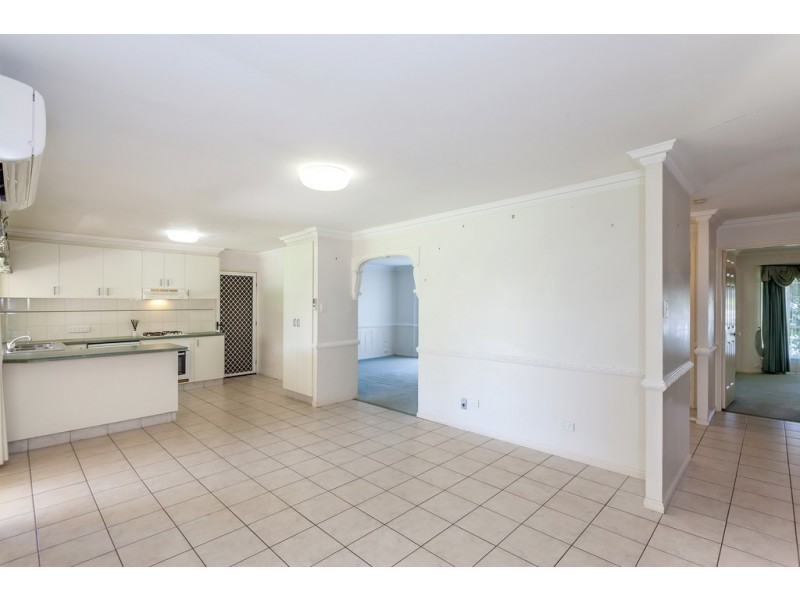 307 Ramsay Street, Middle Ridge QLD 4350