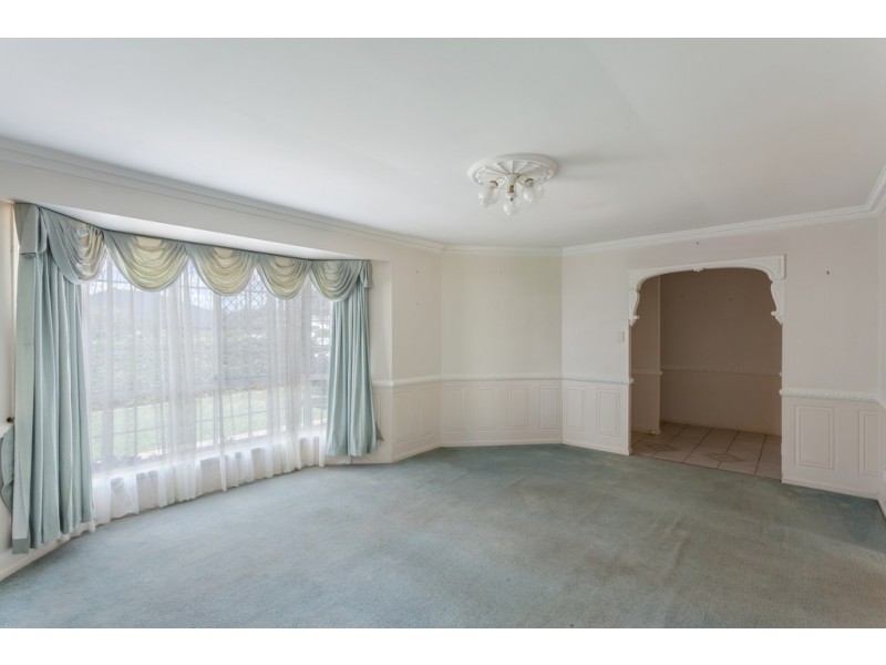 307 Ramsay Street, Middle Ridge QLD 4350