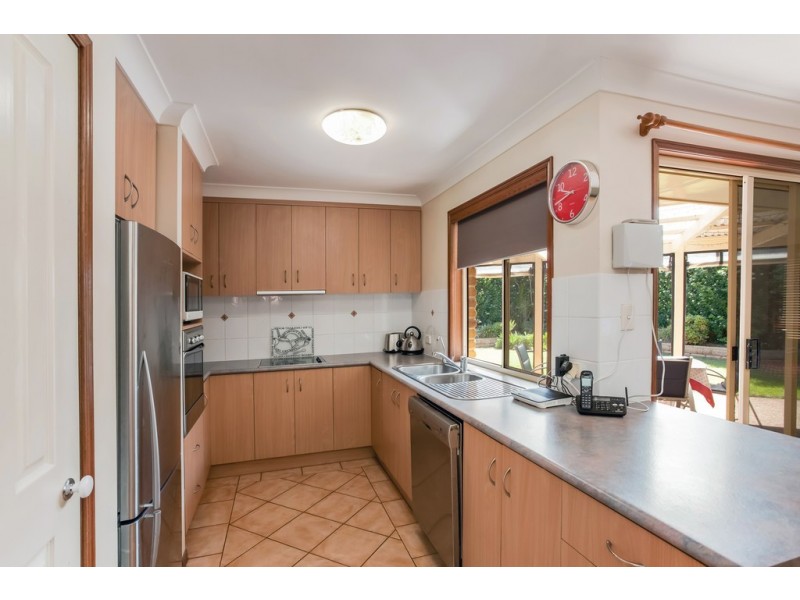 11 Chelwyn Street, Middle Ridge QLD 4350