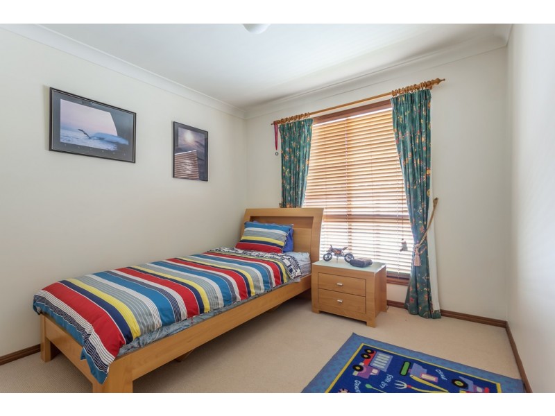 11 Chelwyn Street, Middle Ridge QLD 4350