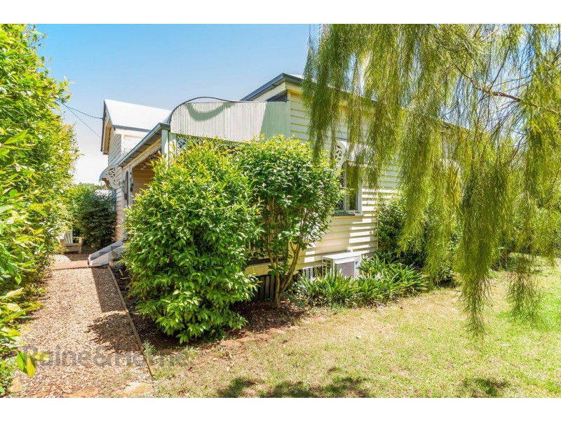 1 Frederick Street, East Toowoomba QLD 4350