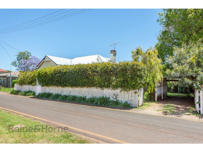 1 Frederick Street, East Toowoomba QLD 4350