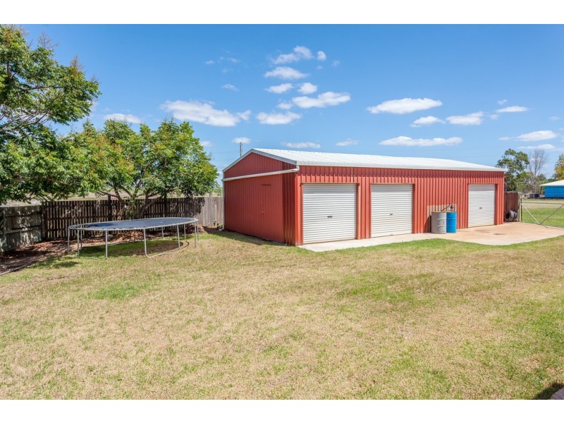 112 Main Street, Westbrook QLD 4350