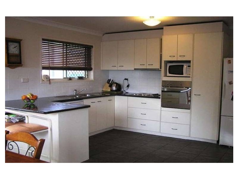 133 Drayton Road, Harristown QLD 4350