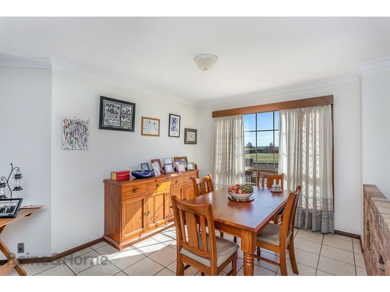 1 Glover Close, Kearneys Spring QLD 4350