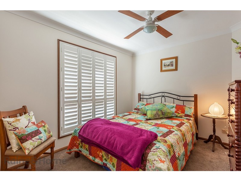 1 Glover Close, Kearneys Spring QLD 4350