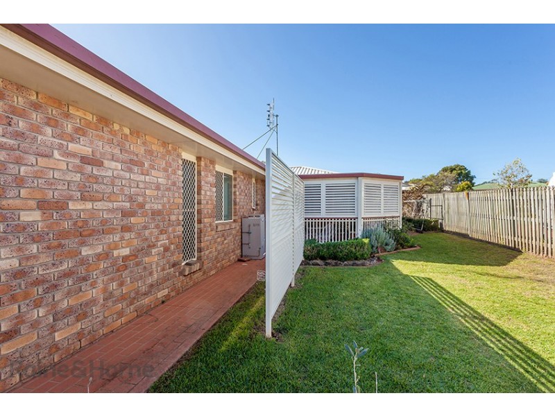 1 Glover Close, Kearneys Spring QLD 4350