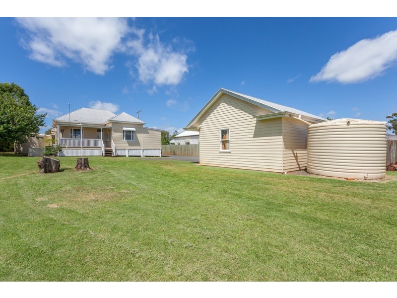 233 South Street, South Toowoomba QLD 4350