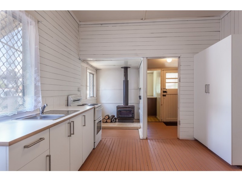 52 Isaac Street, North Toowoomba QLD 4350