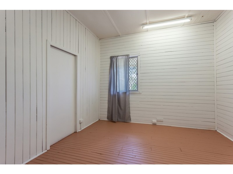 52 Isaac Street, North Toowoomba QLD 4350