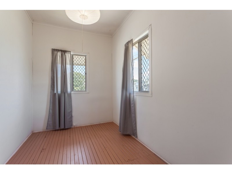 52 Isaac Street, North Toowoomba QLD 4350