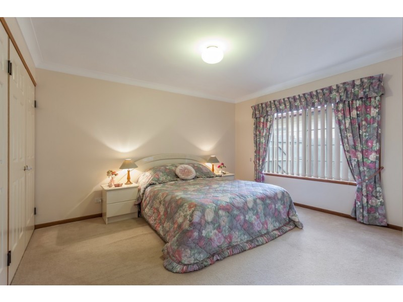 1/334 Hume Street, Centenary Heights QLD 4350