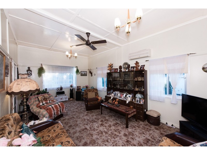 40 Gordon Avenue, Newtown QLD 4350